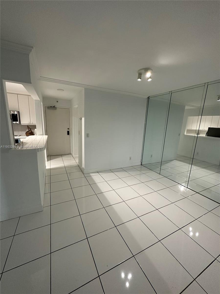 BRICKELL HARBOUR CONDO - Residential Lease