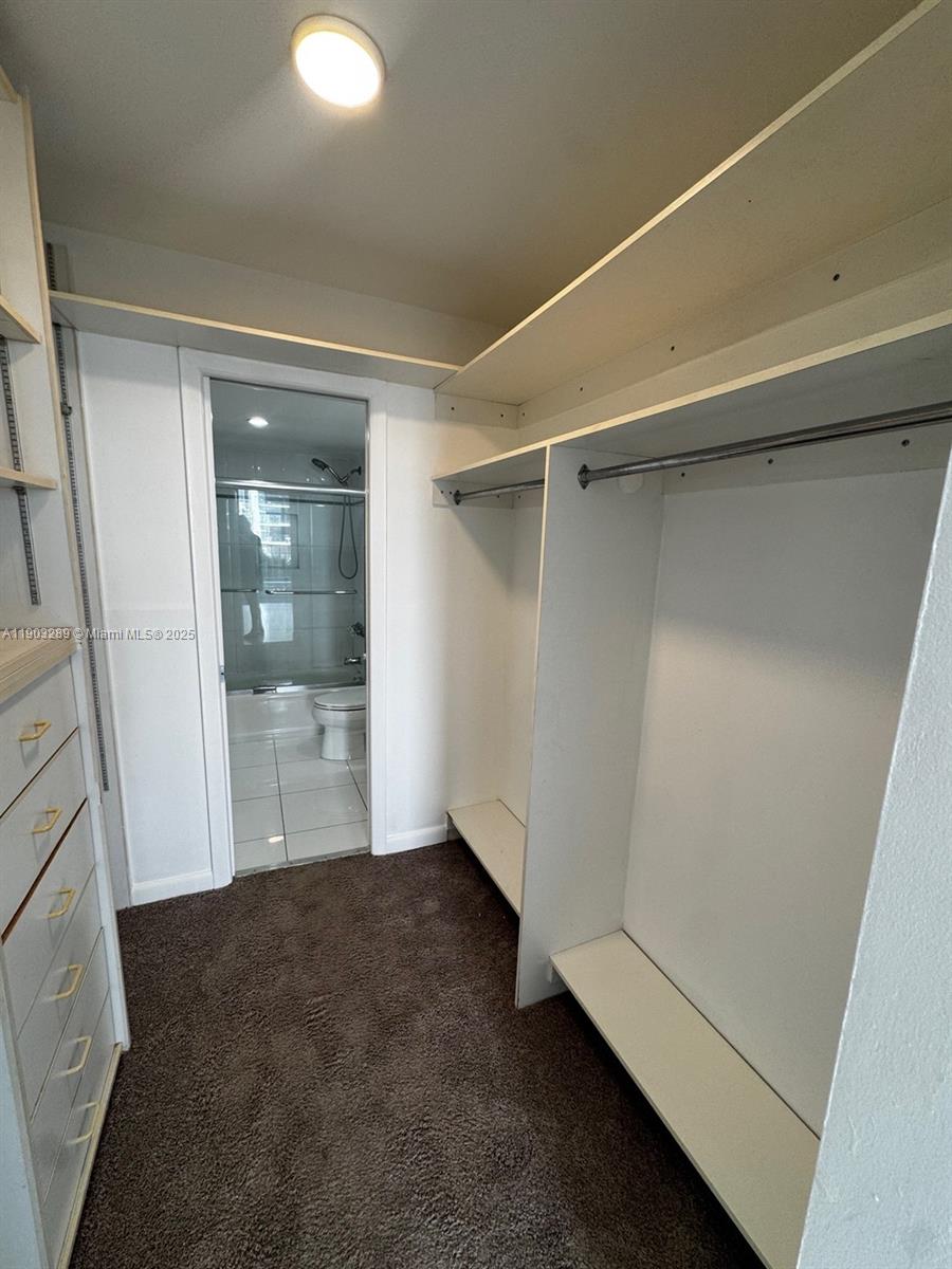 BRICKELL HARBOUR CONDO - Residential Lease