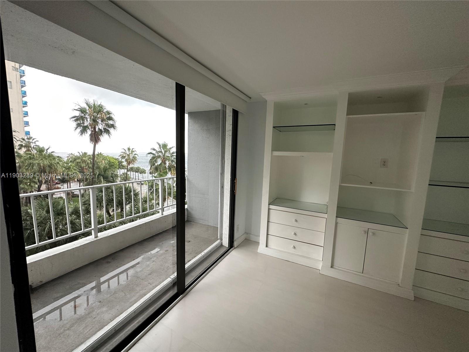 BRICKELL HARBOUR CONDO - Residential Lease