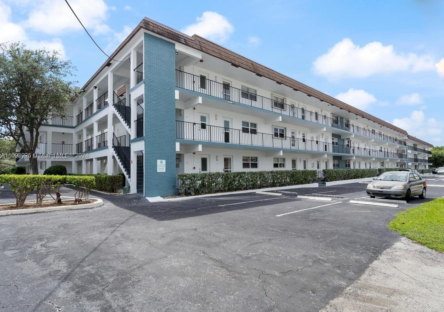 1501 S Ocean Blvd 211
