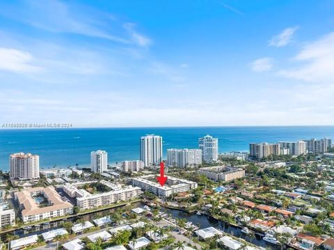 A home in Lauderdale By The Sea