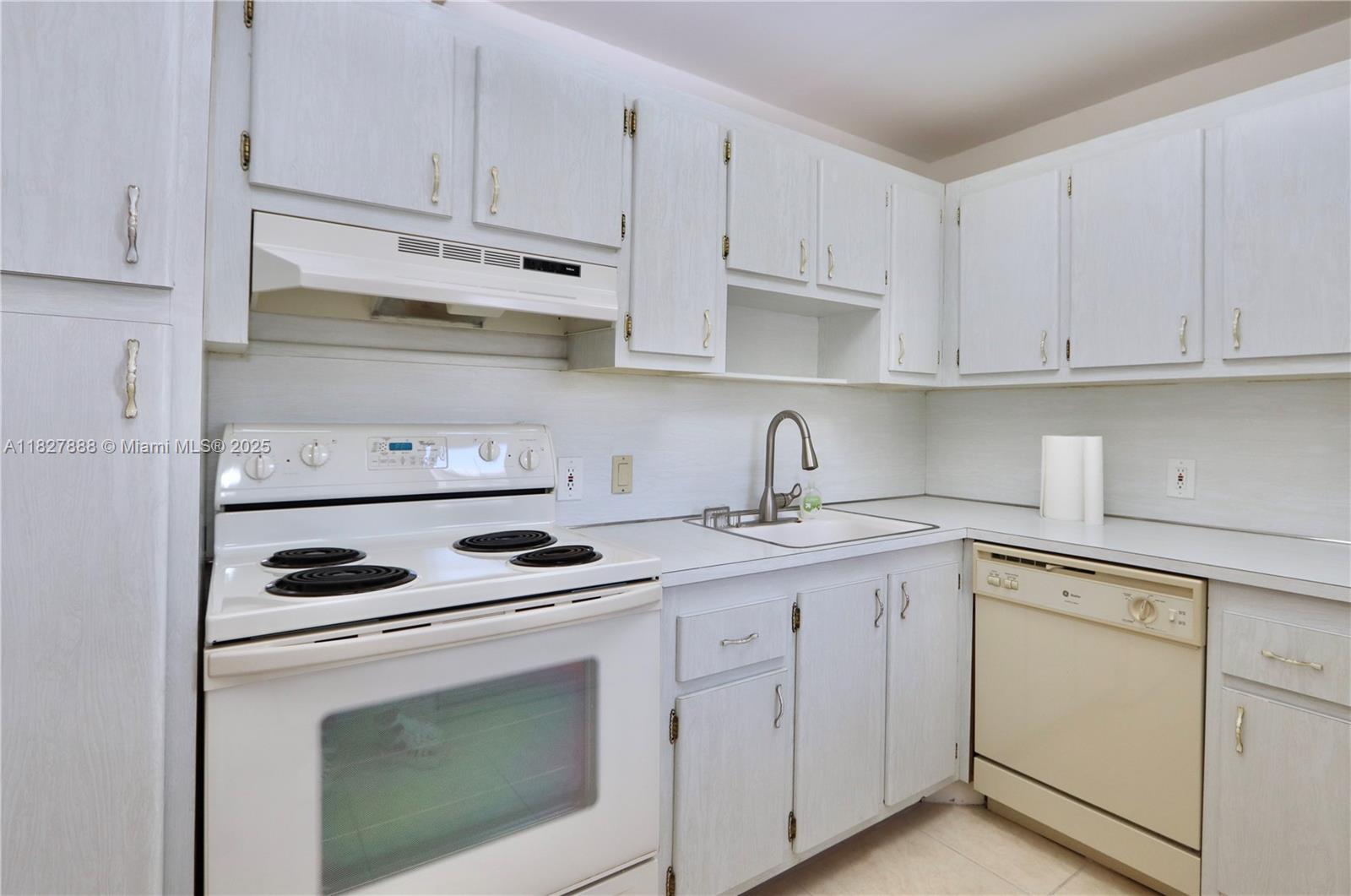 ENSENADA CONDO BLDG E-II - Residential