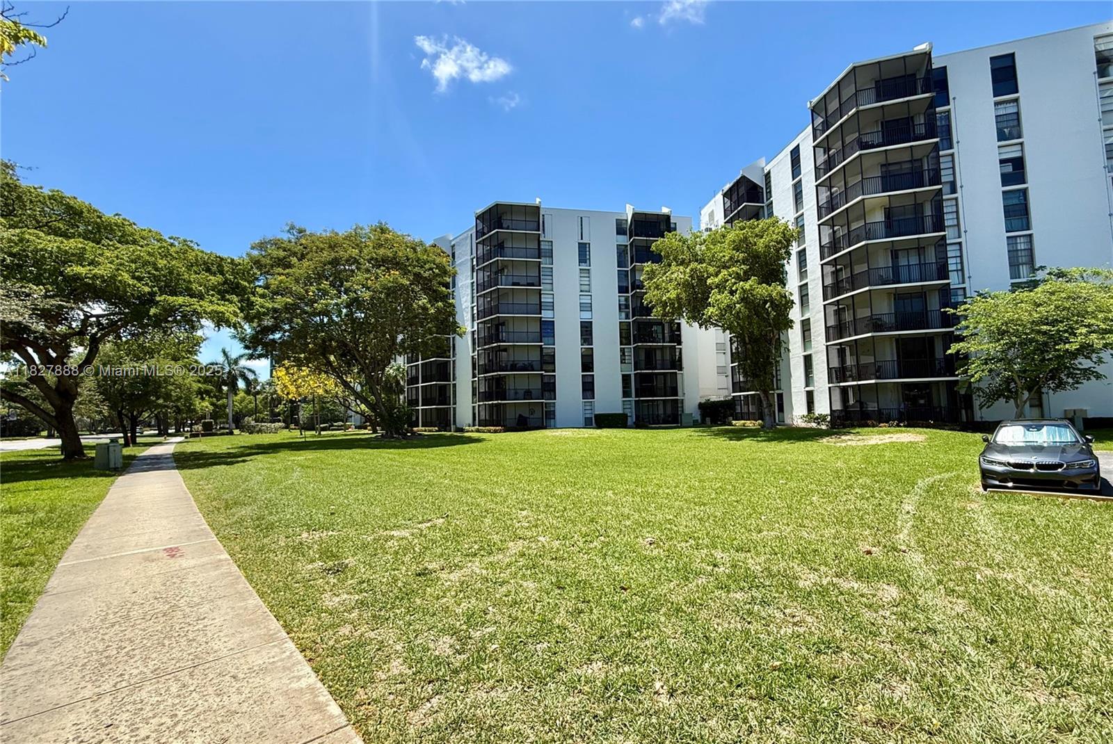 ENSENADA CONDO BLDG E-II - Residential