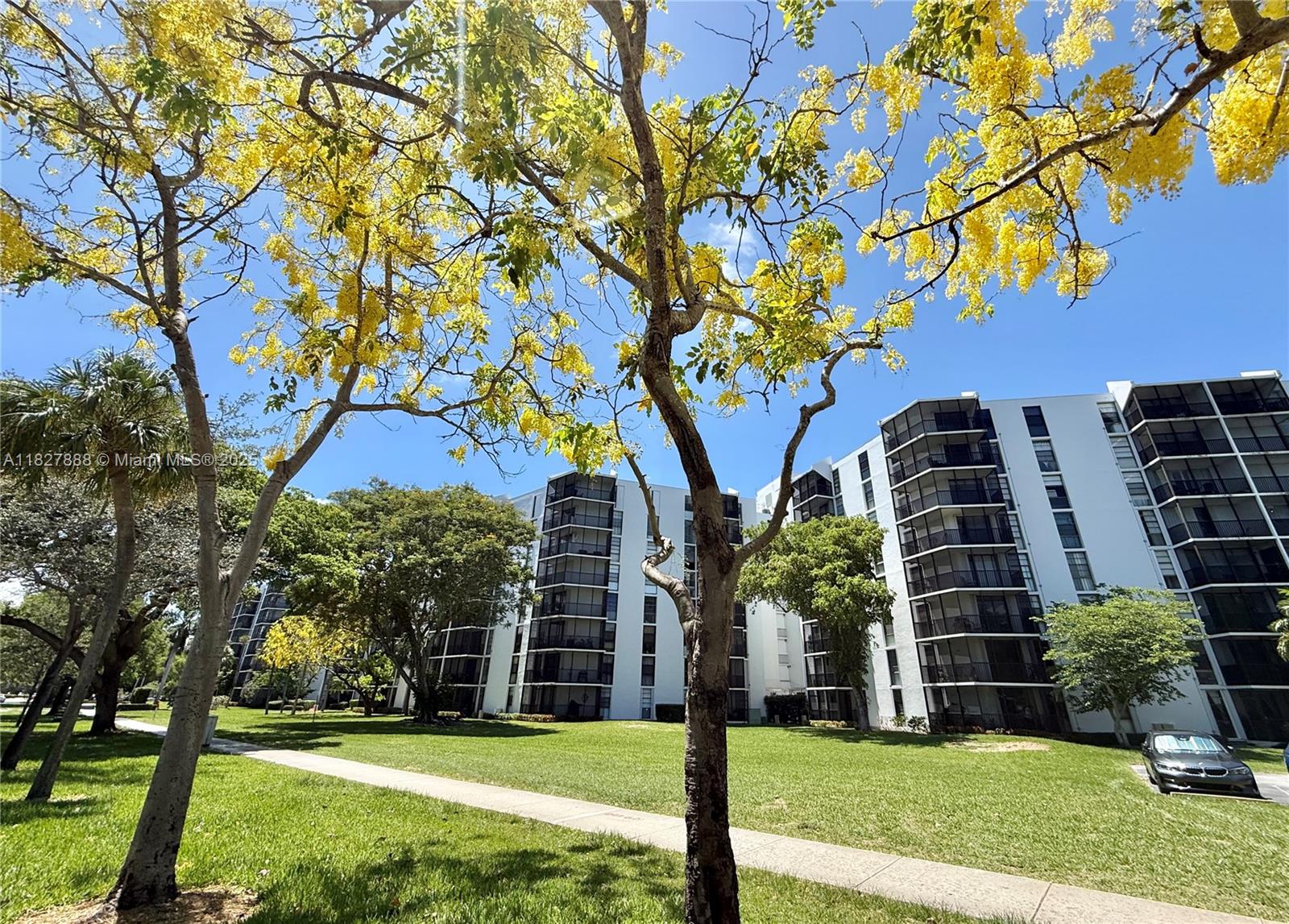 ENSENADA CONDO BLDG E-II - Residential