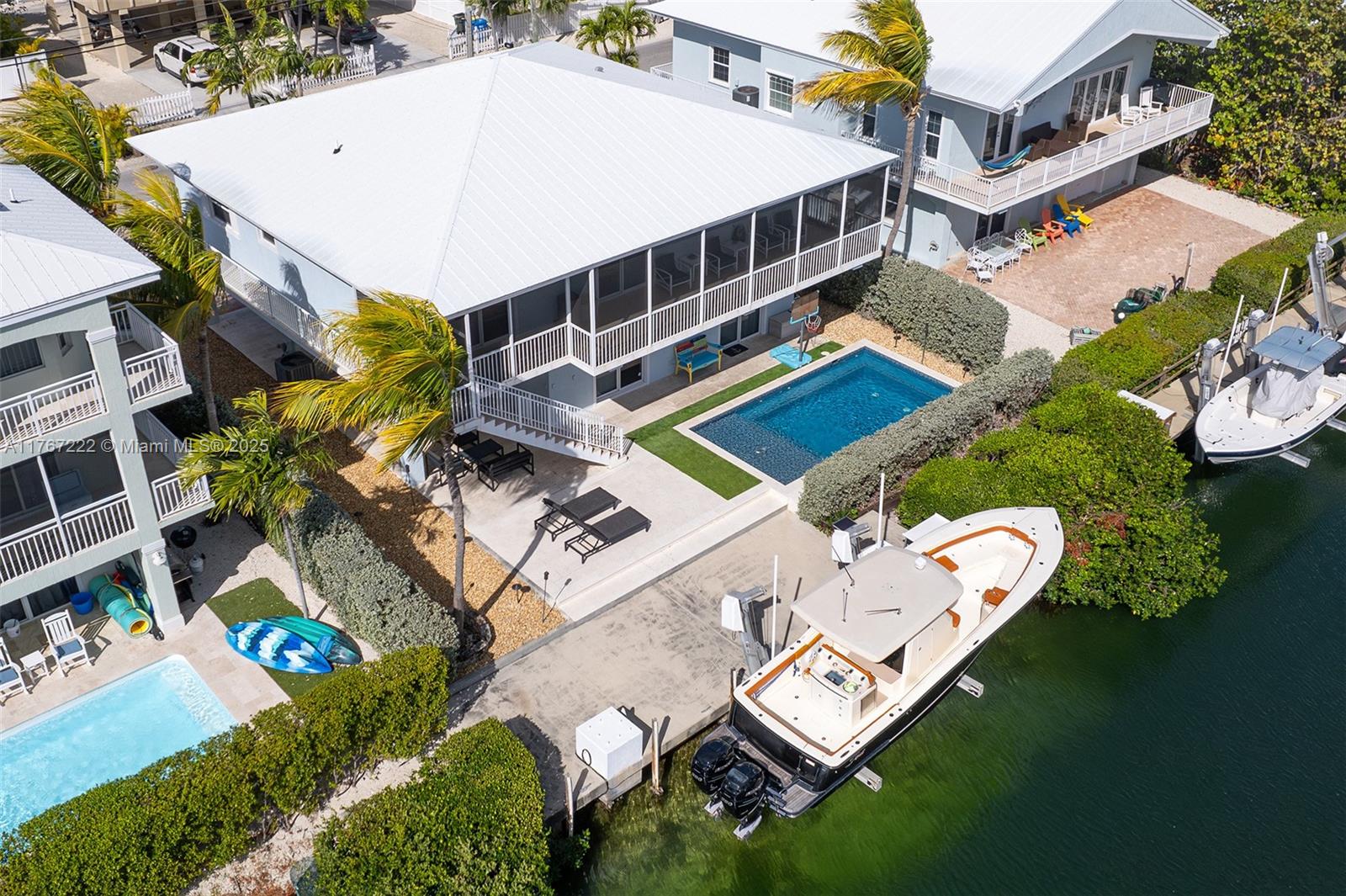 Property for Sale at 189 Gulfview Dr, Islamorada, Monroe County, Florida - Bedrooms: 3 
Bathrooms: 2  - $2,700,000