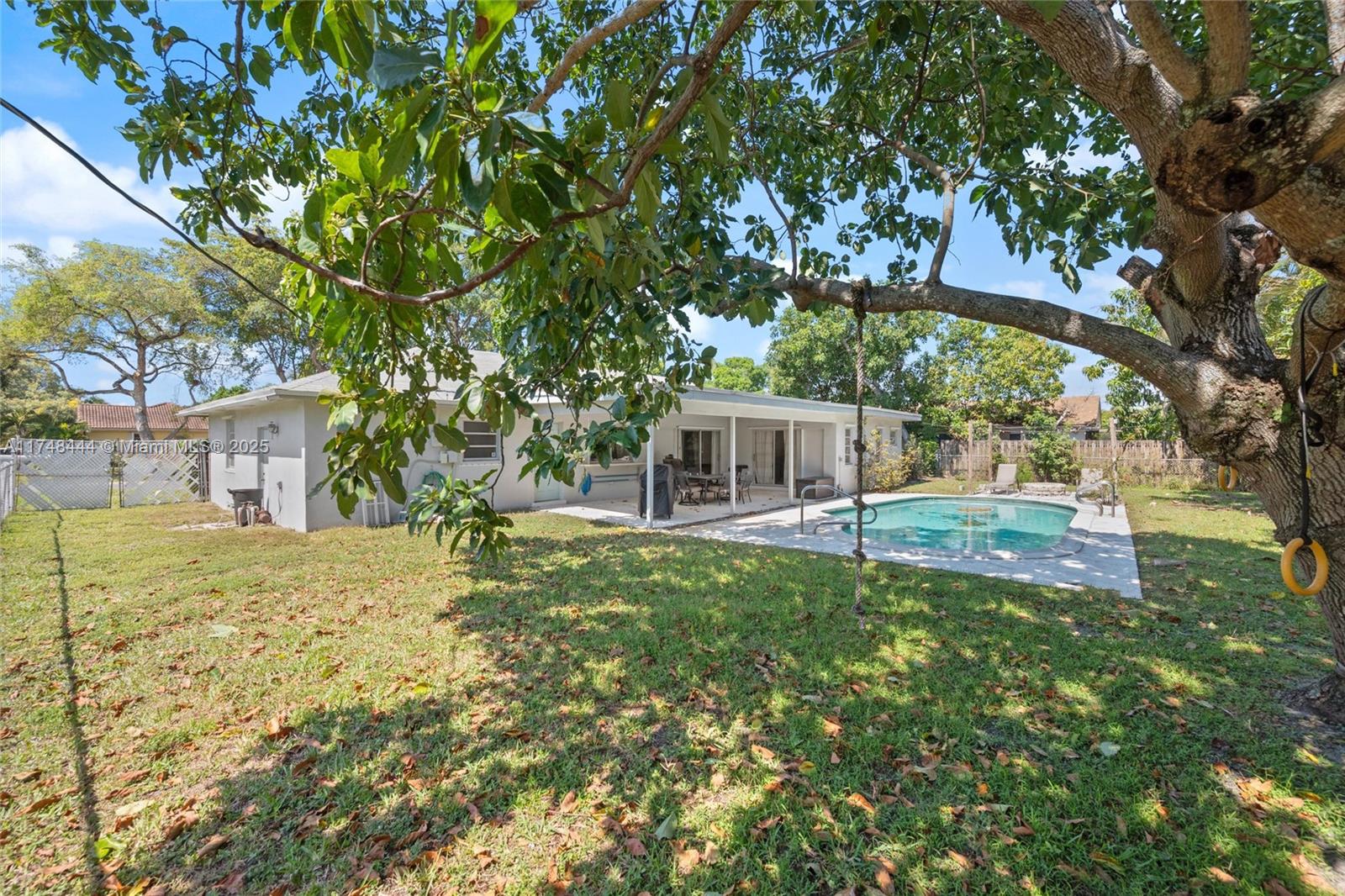 Property for Sale at 940 Sw 52nd Ave, Plantation, Miami-Dade County, Florida - Bedrooms: 3 
Bathrooms: 2  - $625,000