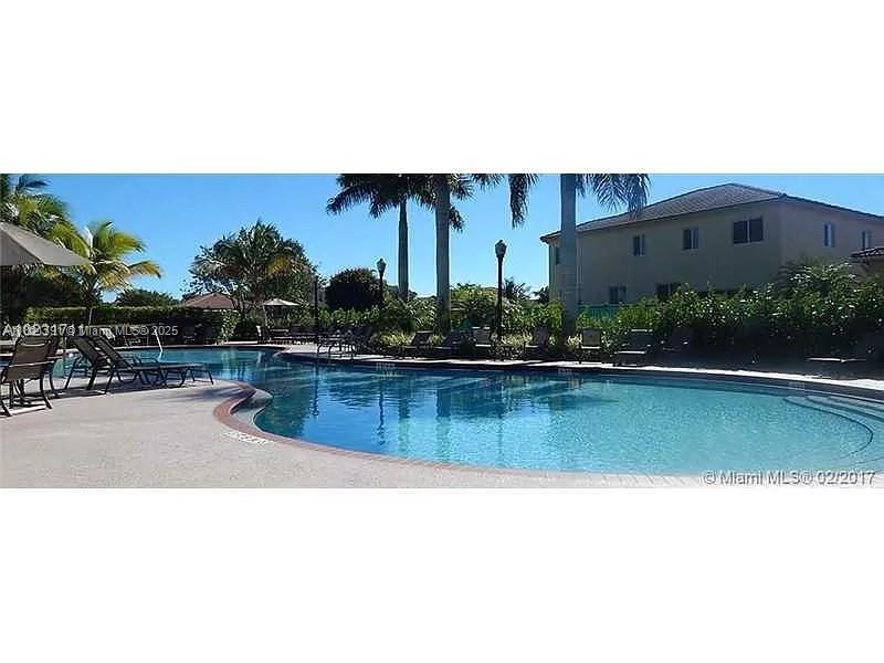 FLORIDIAN ISLES - Residential