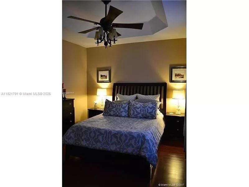 FLORIDIAN ISLES - Residential
