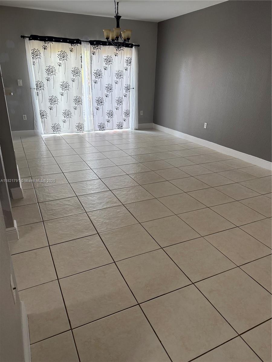 FLORIDIAN ISLES - Residential