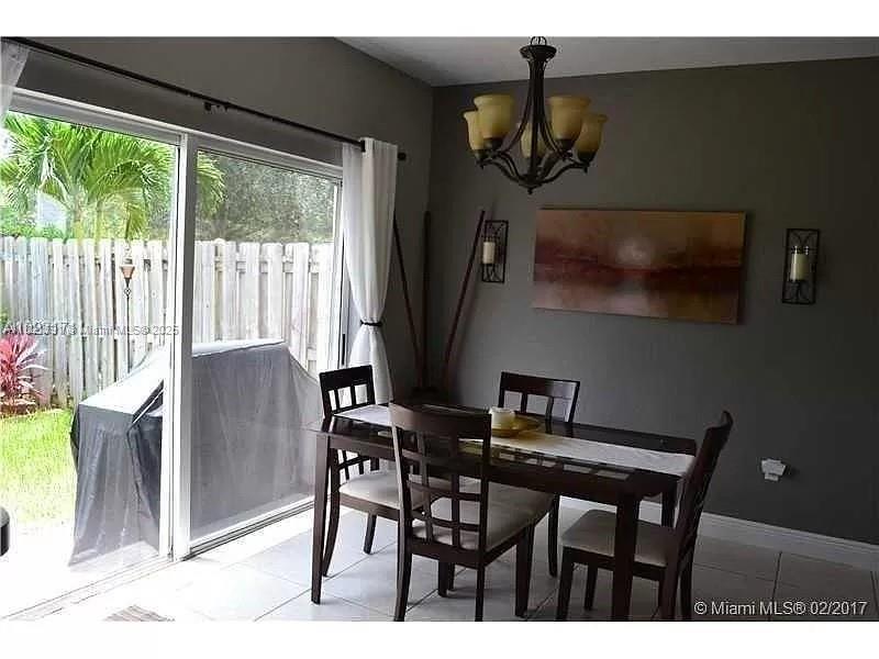 FLORIDIAN ISLES - Residential