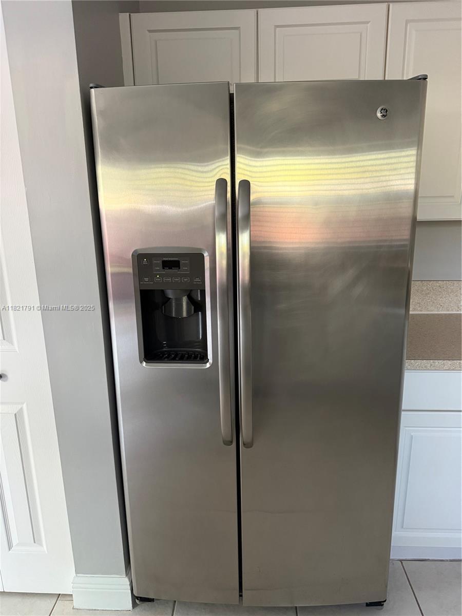 FLORIDIAN ISLES - Residential