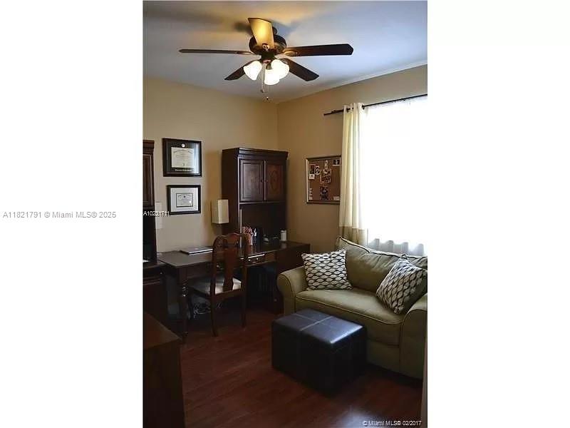 FLORIDIAN ISLES - Residential