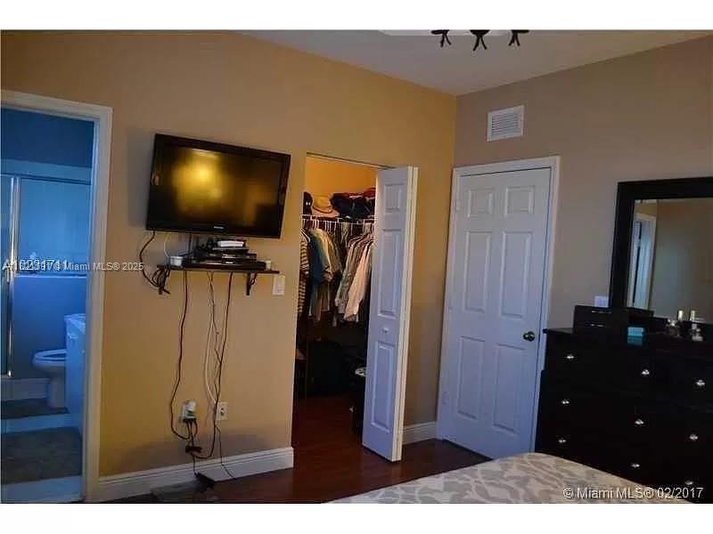 FLORIDIAN ISLES - Residential
