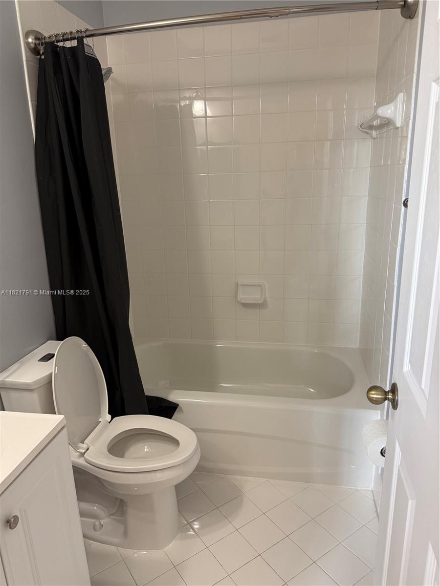 FLORIDIAN ISLES - Residential