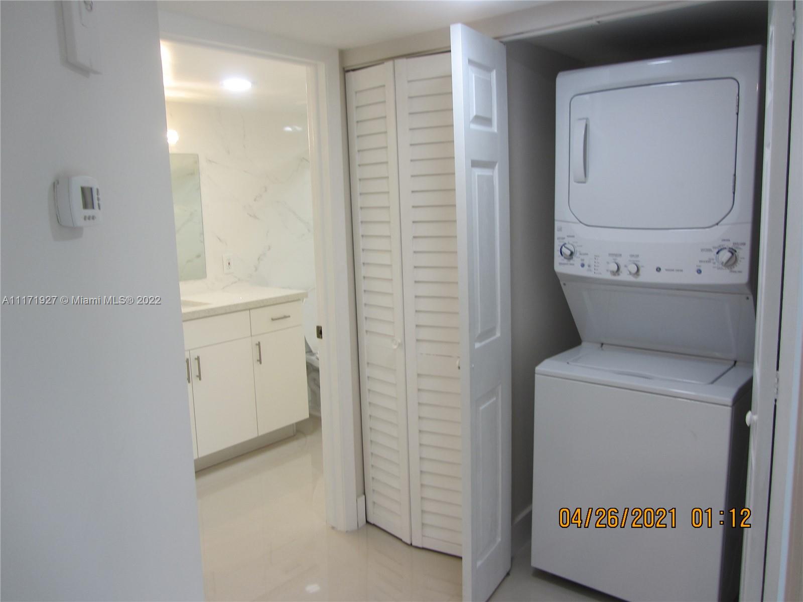 LAS VISTAS AT DORAL CONDO - Residential