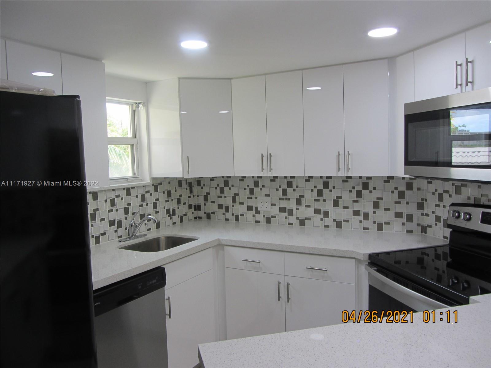 LAS VISTAS AT DORAL CONDO - Residential