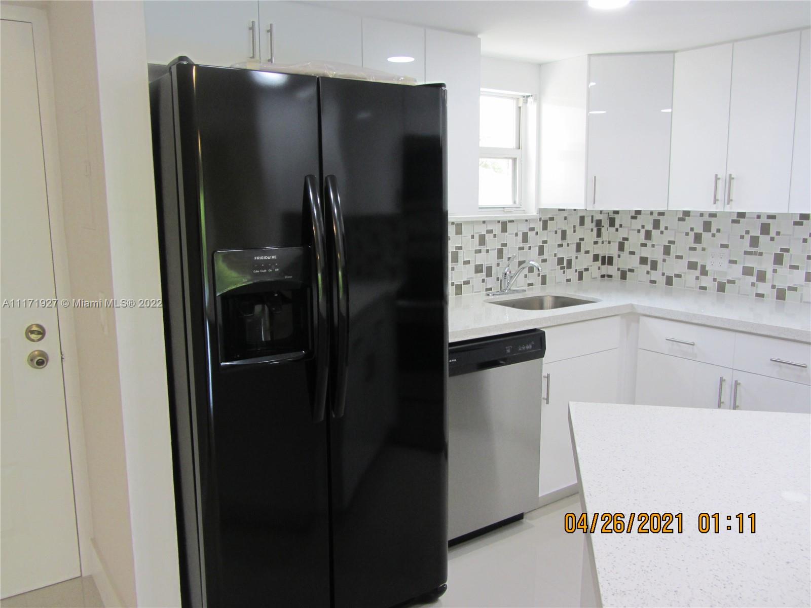 LAS VISTAS AT DORAL CONDO - Residential