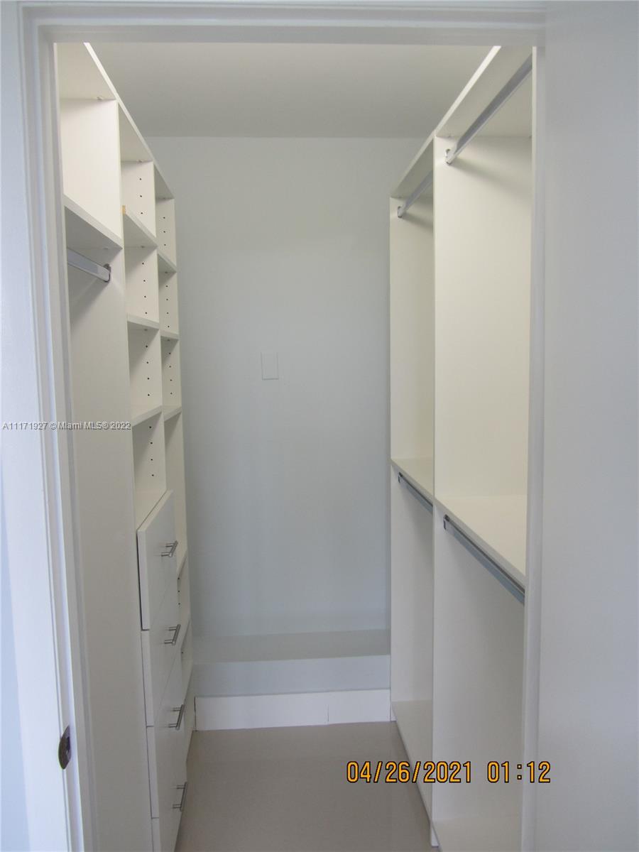 LAS VISTAS AT DORAL CONDO - Residential