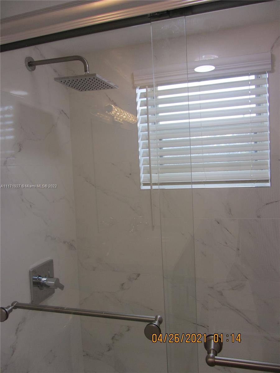 LAS VISTAS AT DORAL CONDO - Residential