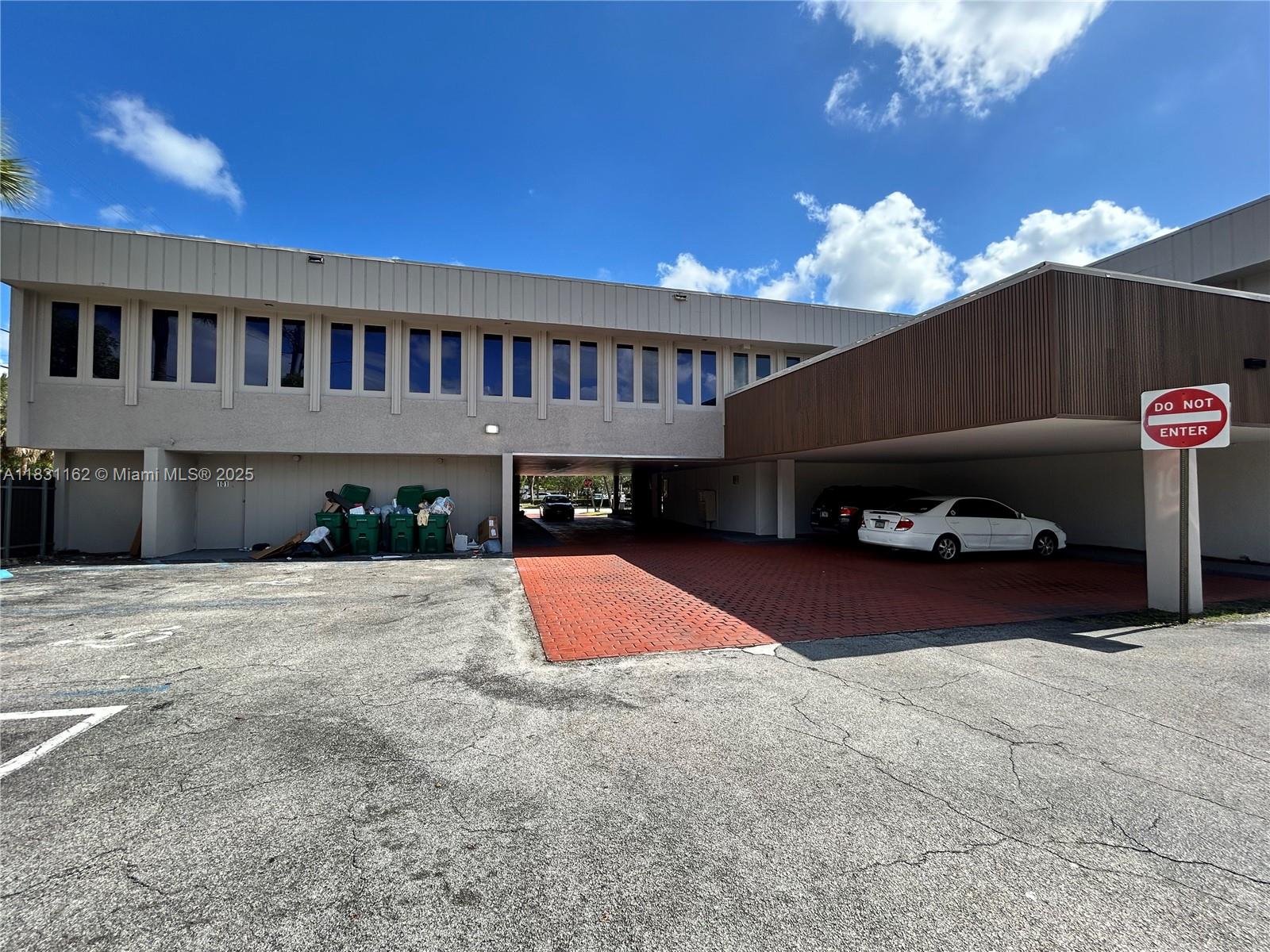 4121 NW 5th St 206