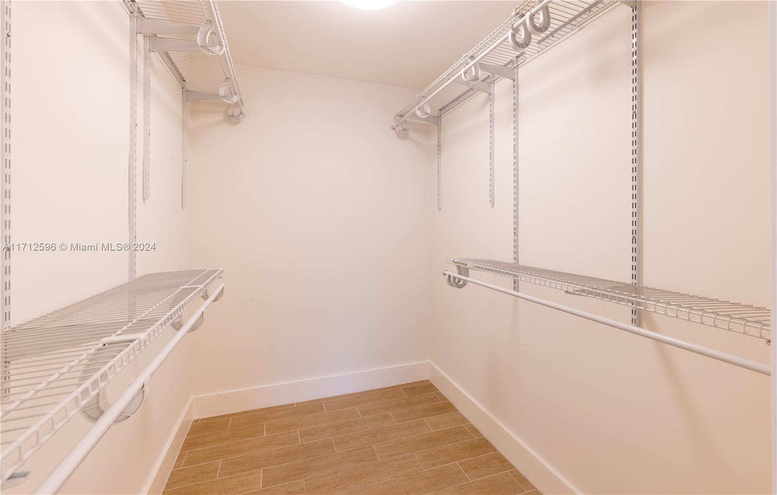 NOVA GARDENS CONDO - Residential