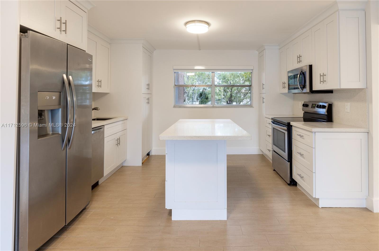 NOVA GARDENS CONDO - Residential