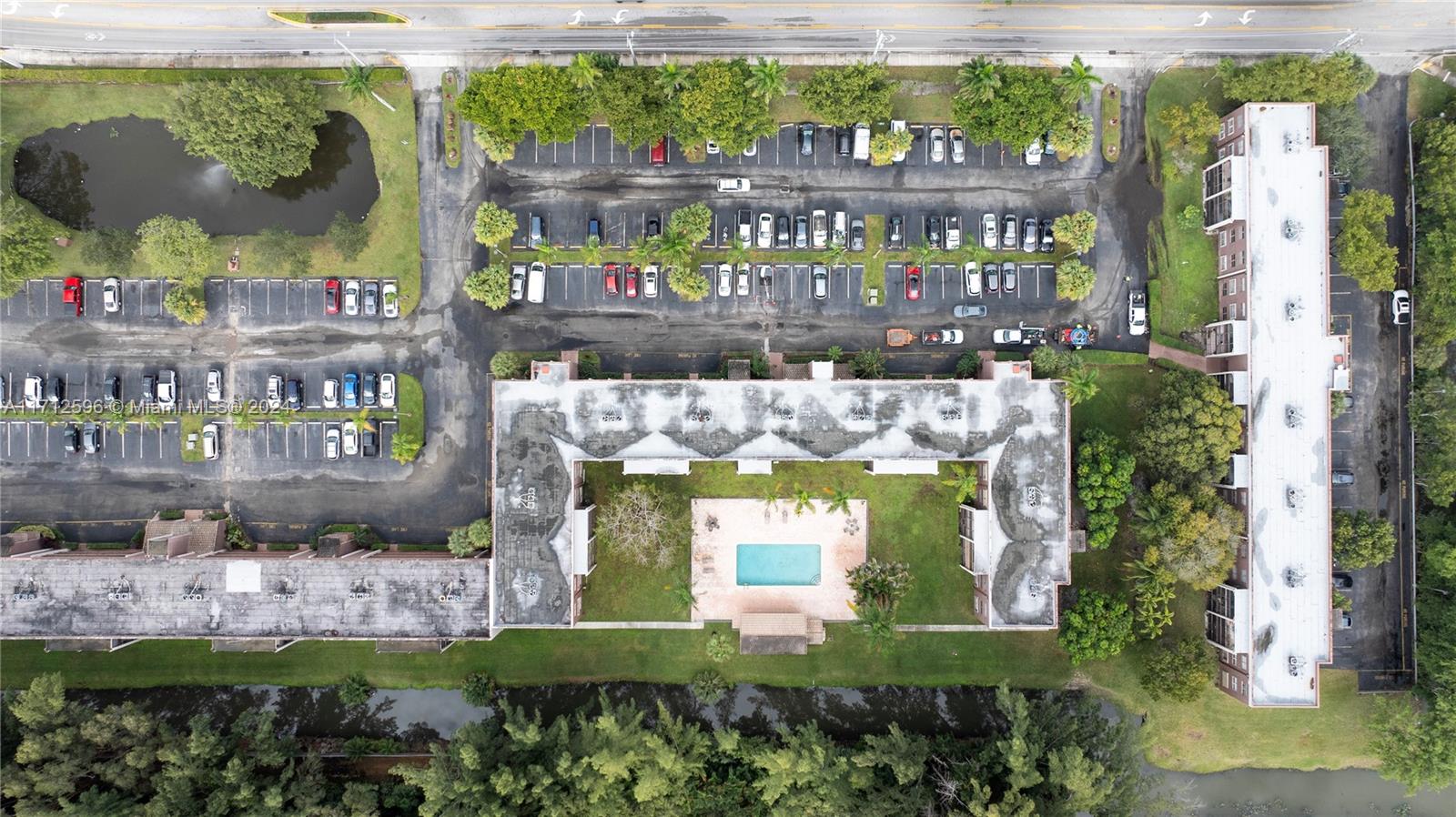 NOVA GARDENS CONDO - Residential