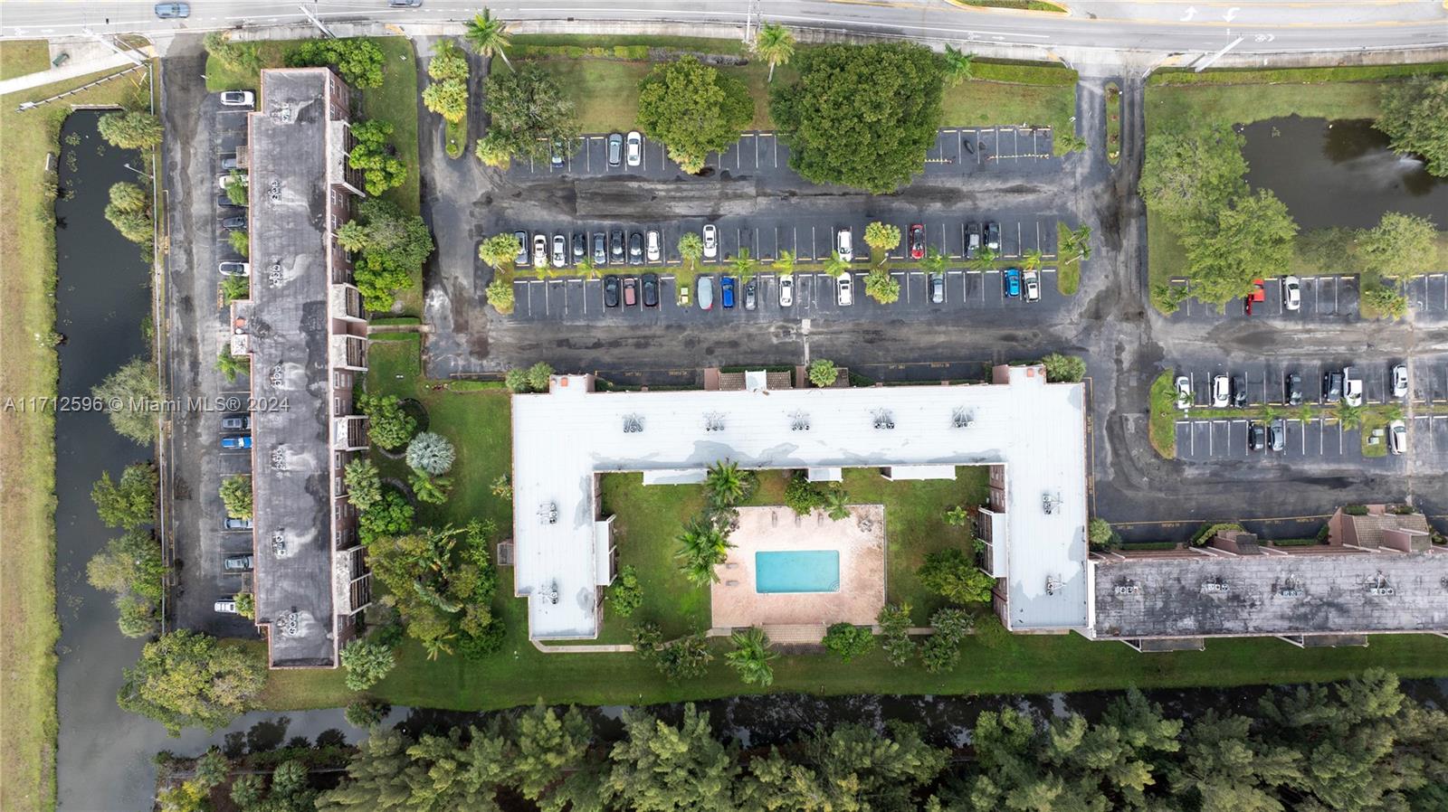 NOVA GARDENS CONDO - Residential