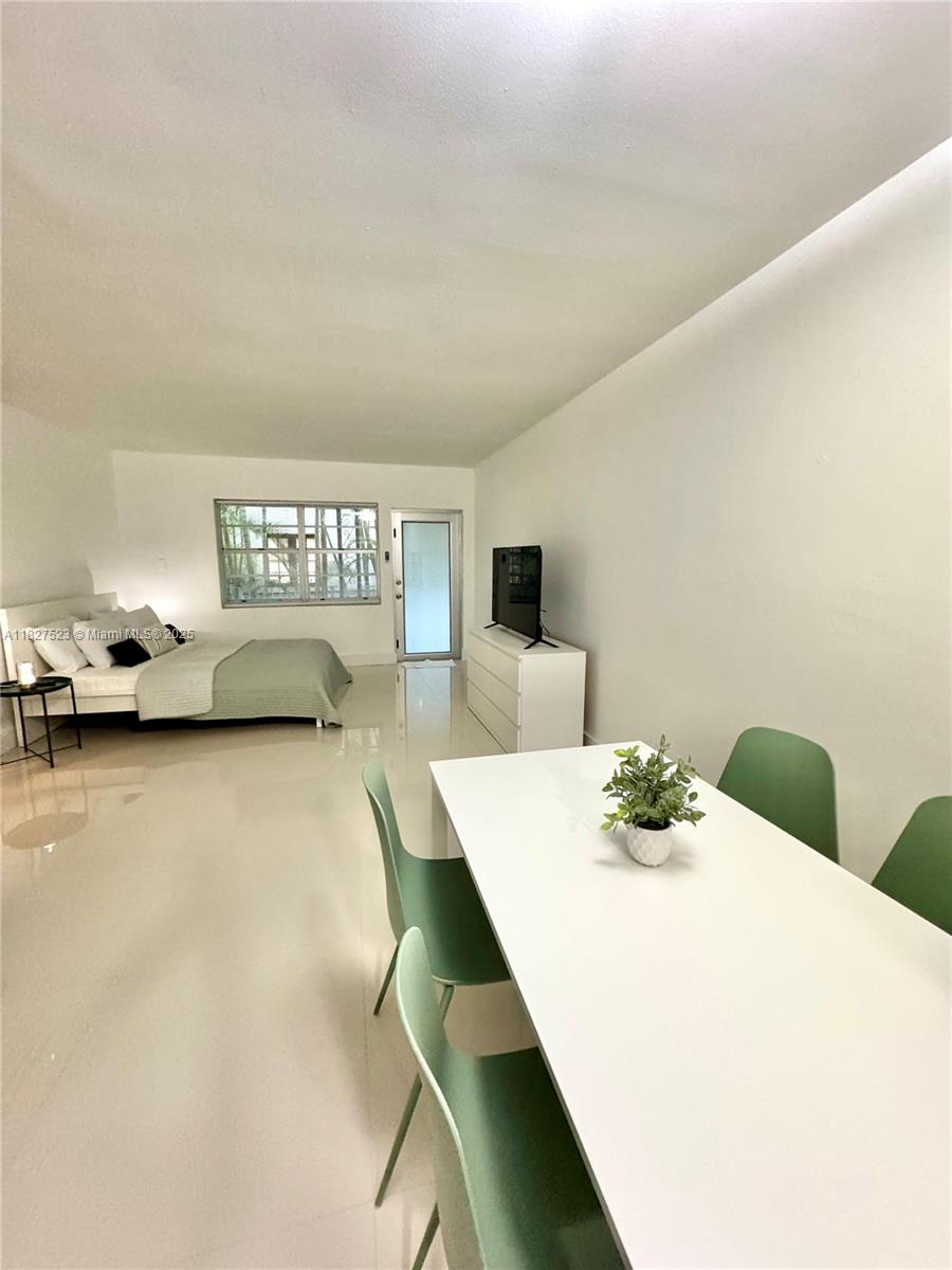 Renovated and furnished studio half a block from Lincoln Rd, close to bars, restaurants, supermarkets, and steps
from the beach; washer and dryer inside the unit. Only two months for entry, first-month rent and security deposit.