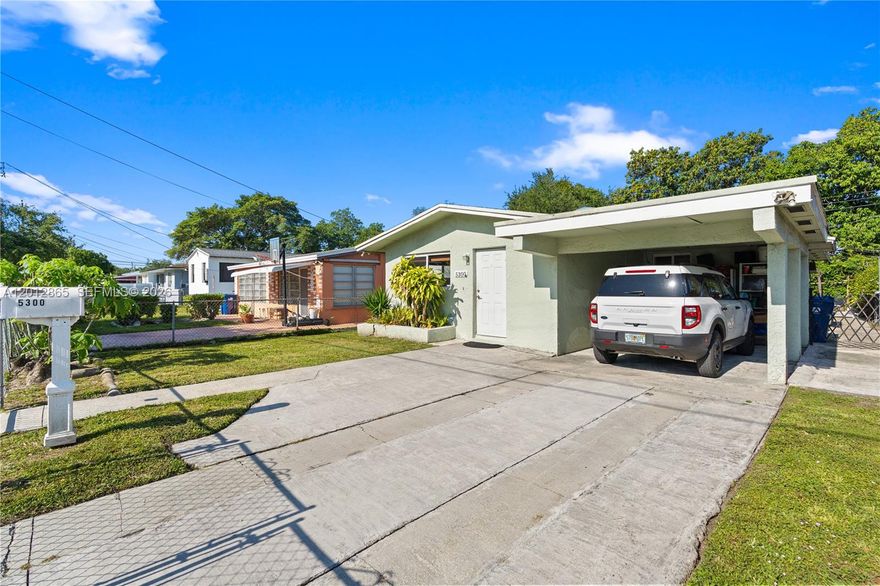 Single-story home located in a prime area of Miami. Featuring 3 bedrooms plus a den and 2 bathrooms, this property offers a functional and versatile layout, ideal for families or those working from home. The kitchen has been fully renovated and includes brand-new appliances, ready to enjoy from day one. The home is equipped with impact windows for added security and energy efficiency. Situated on a 4,320 Sq.Ft. lot, it features a spacious backyard perfect for entertaining, pets, or future upgrades. Ample parking space is also available. Conveniently located near major roads, shopping, schools, and services. A great opportunity for homeowners or investors