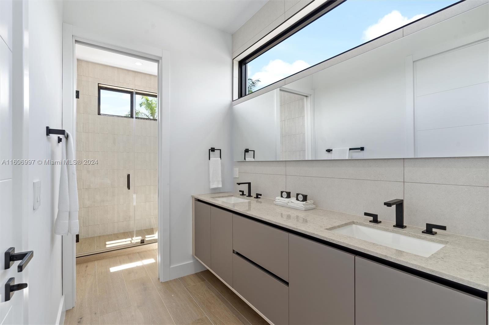 VICTORIA PARK - Residential