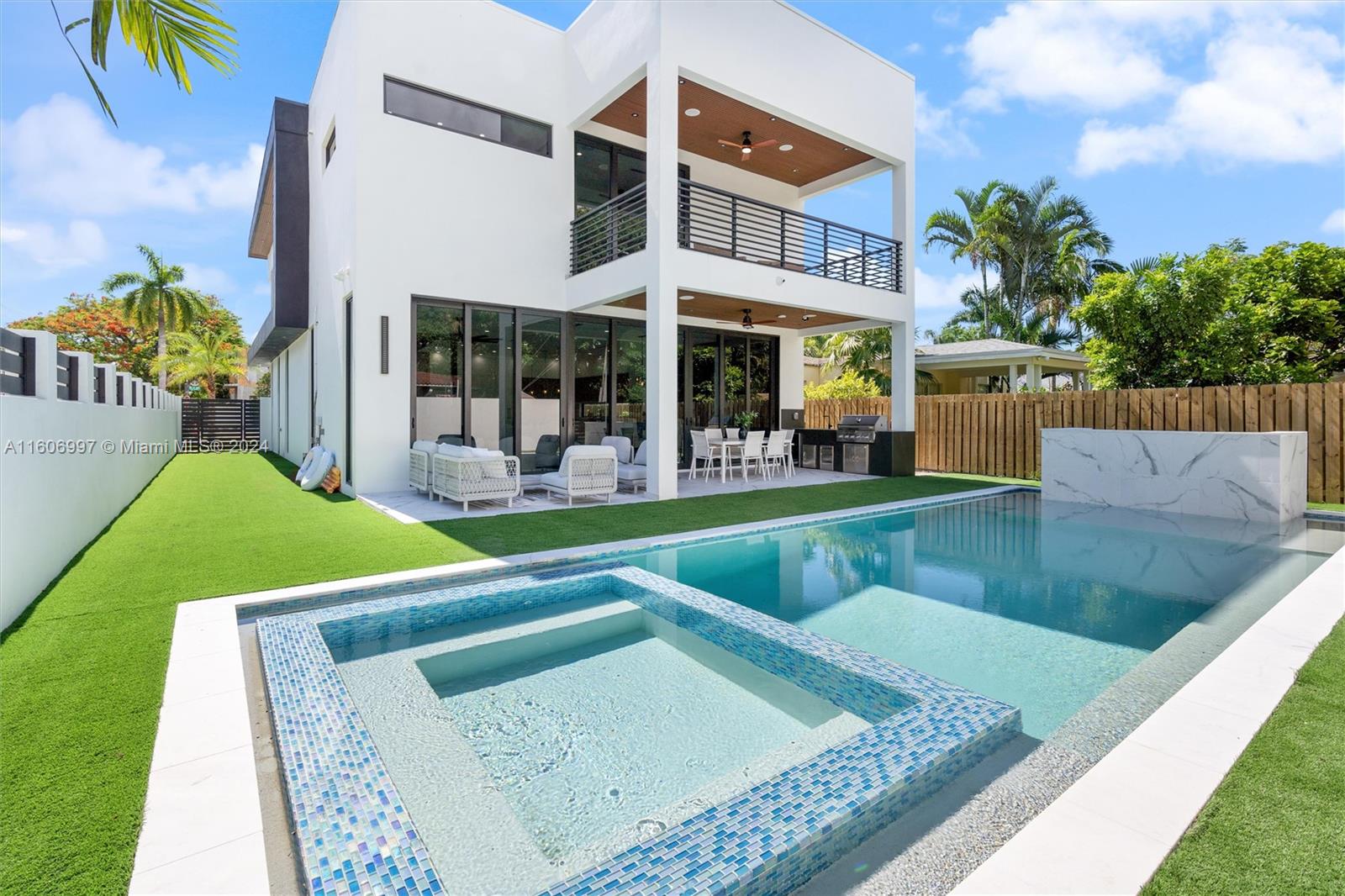 VICTORIA PARK - Residential