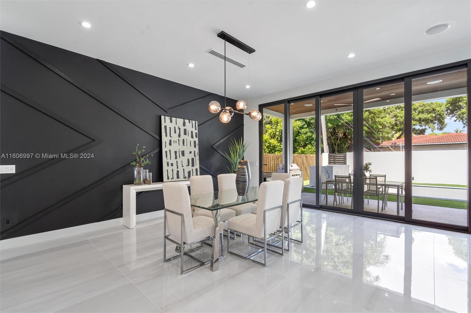 VICTORIA PARK - Residential