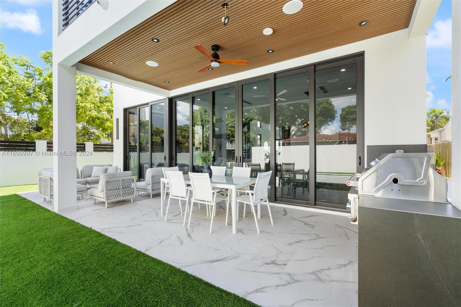 VICTORIA PARK - Residential