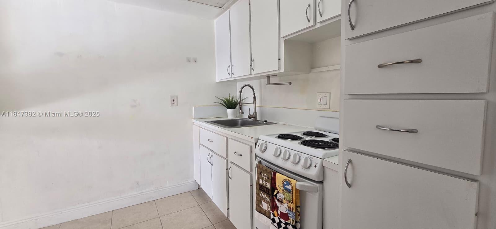 TRIANON PARK CONDO - Residential
