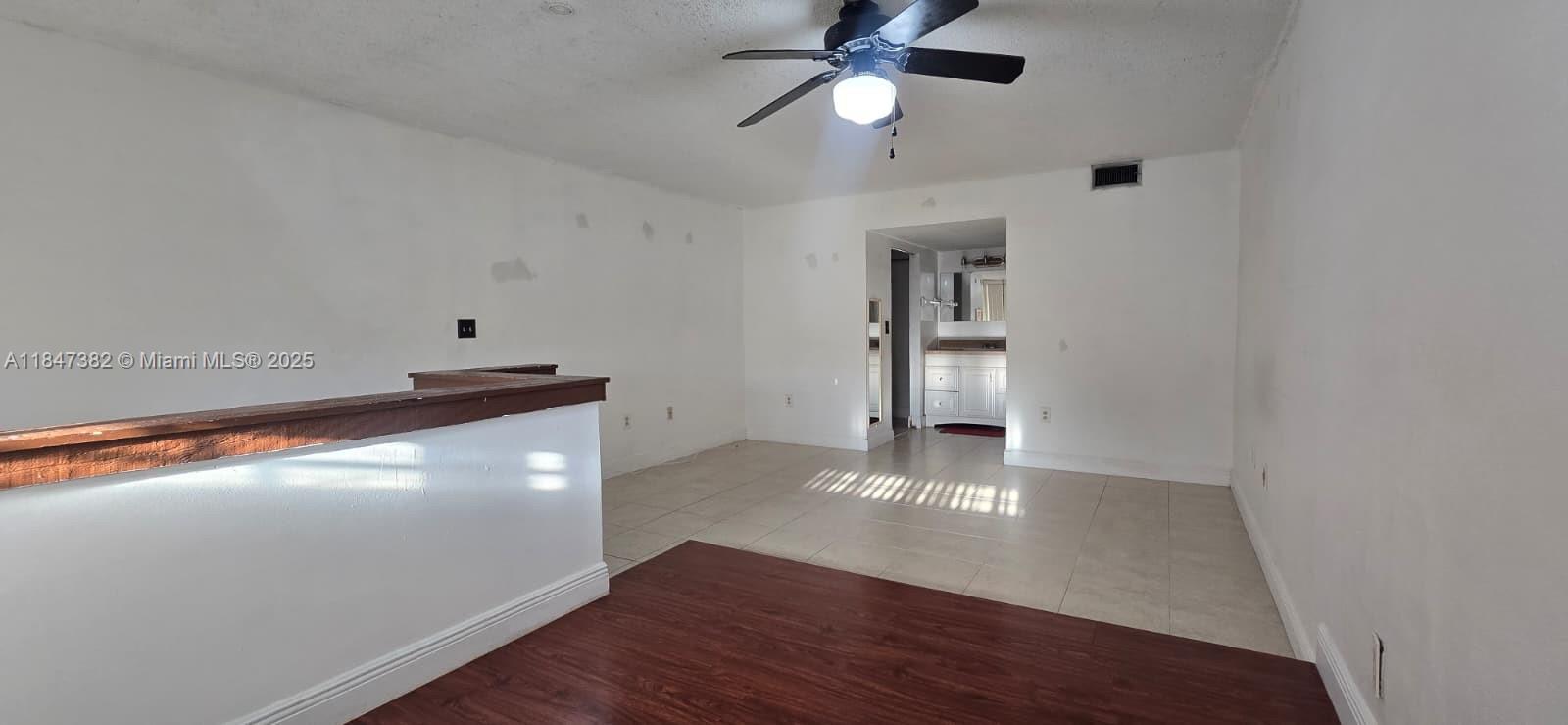 TRIANON PARK CONDO - Residential
