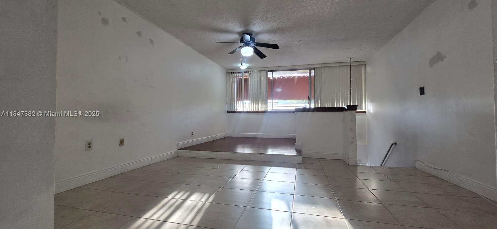 TRIANON PARK CONDO - Residential