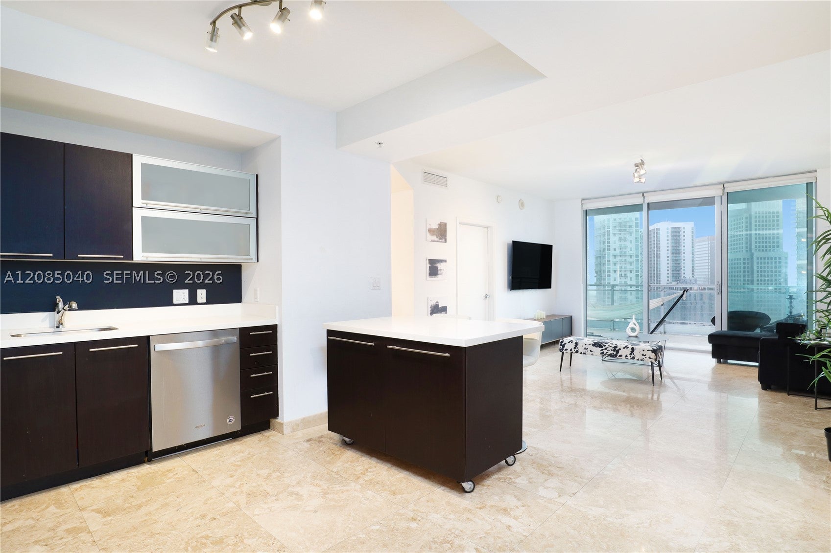 90 SW 3rd St 3002