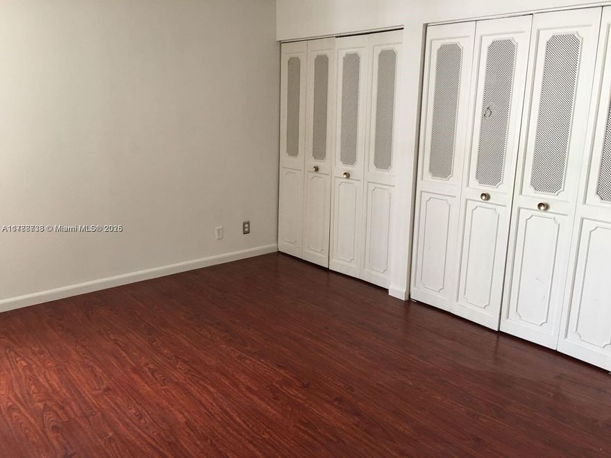AMAZING INVESTORS OPPORTUNITY TO PURCHASE THIS 2 BED 2 BATH RESIDENCE AT PLAZA IN THE BEAUTIFUL SUNNY ISLES BEACH CITY. 5 MIN WALK TO THE BEACH, WOOD AND TILE FLOORS, LOTS OF CLOSET SPACE AND WIDE LIVING ROOM AREA. BUILDING WITH FULL AMENITIES SUCH AS POOL, FITNESS CENTER, SAUNA AND MORE! WONT LAST!