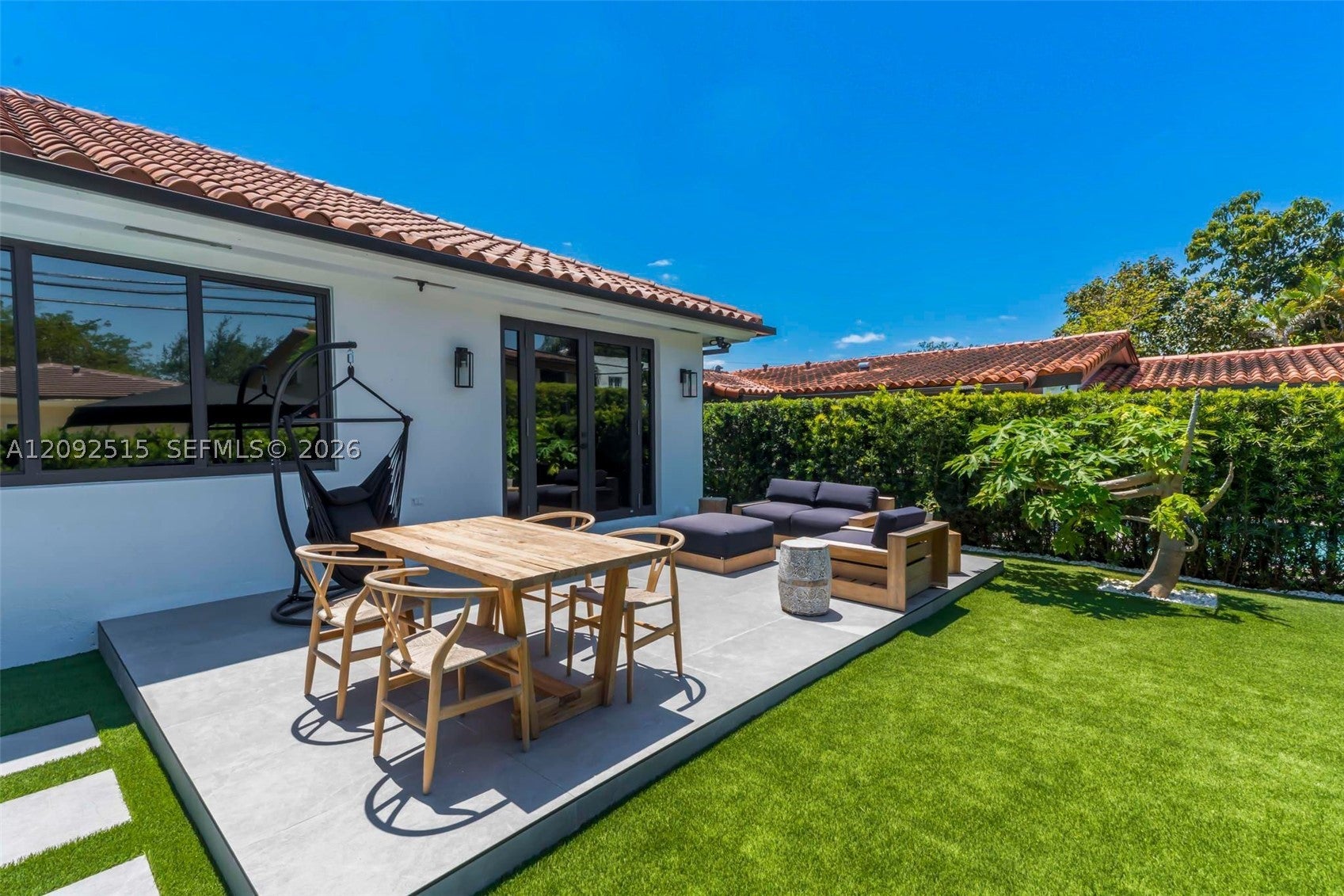 1543 Bird Rd -
