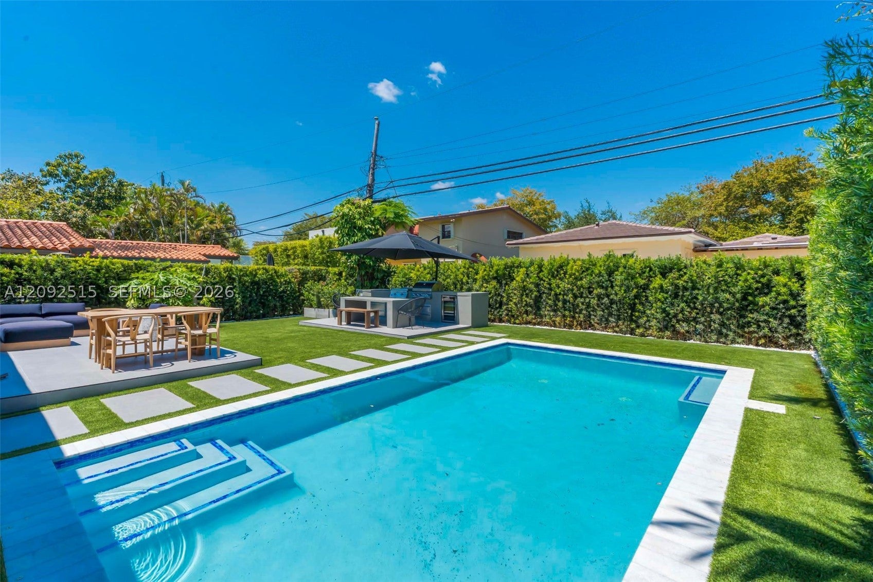 1543 Bird Rd -