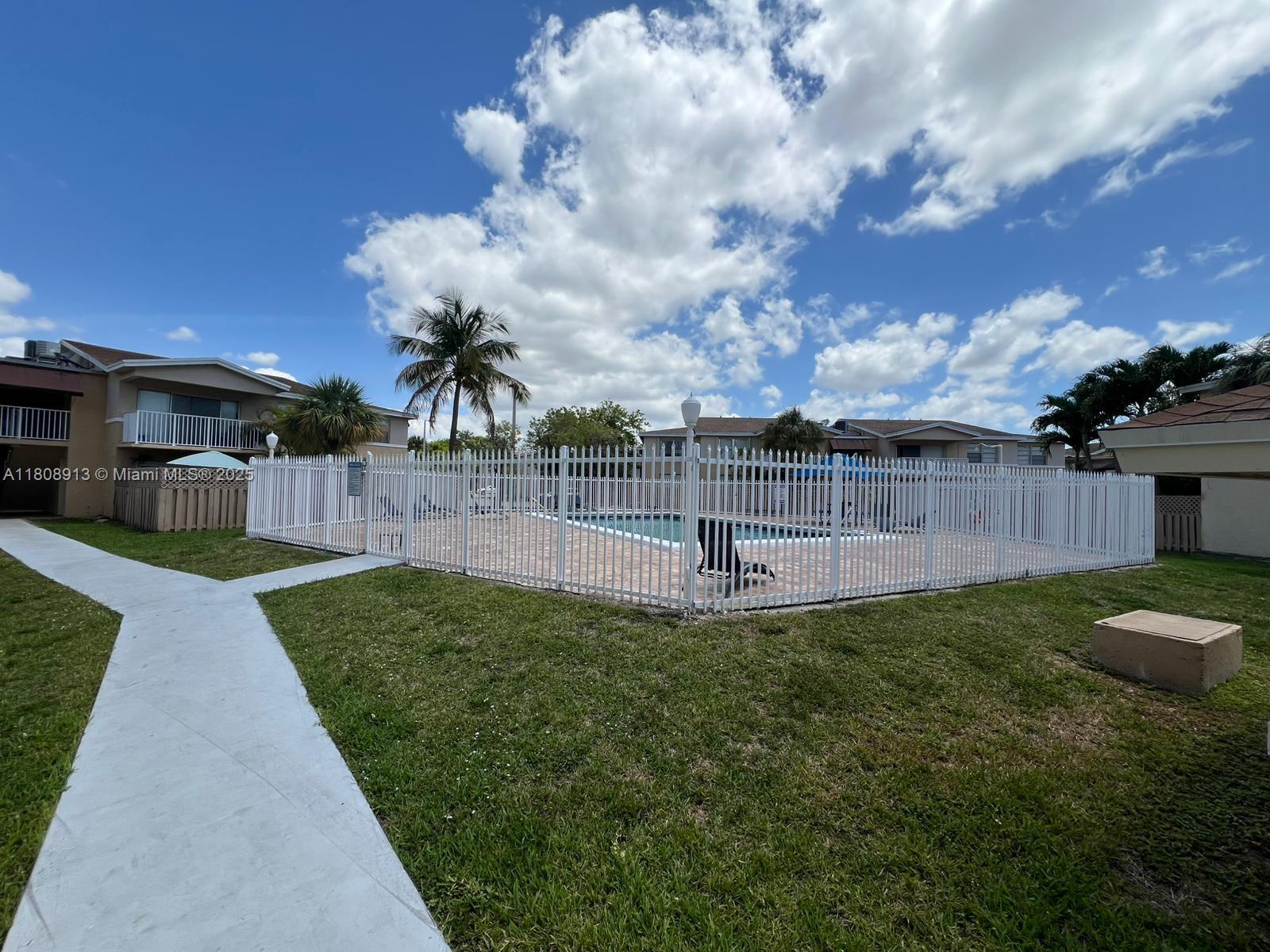 DORAL GARDENS CONDO - Residential