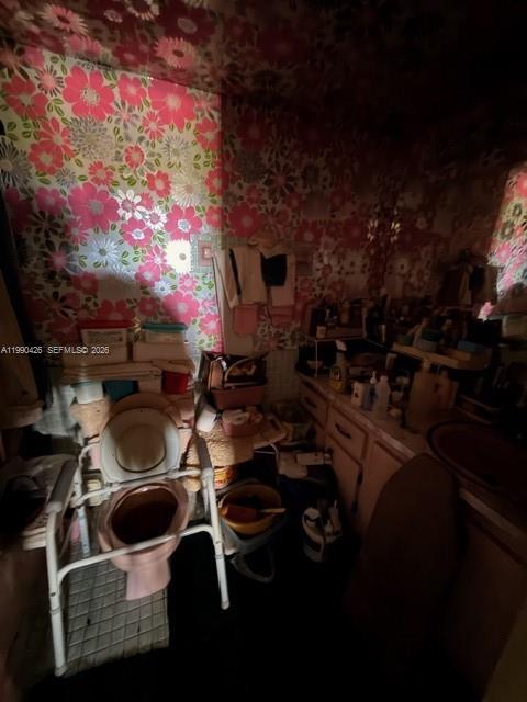 CASTLE APARTMENTS 14 COND - Residential