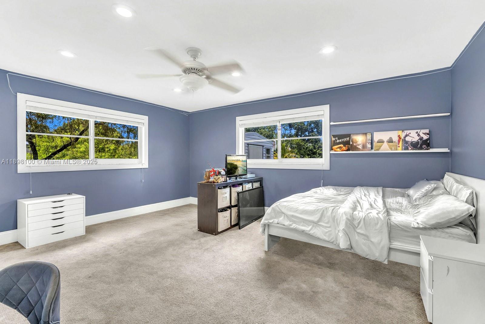 FLA FRUIT LANDS - Residential