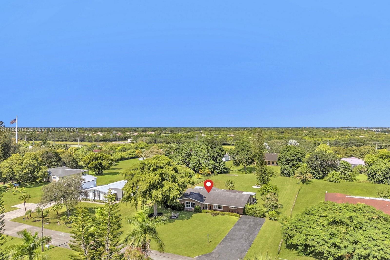 FLA FRUIT LANDS - Residential