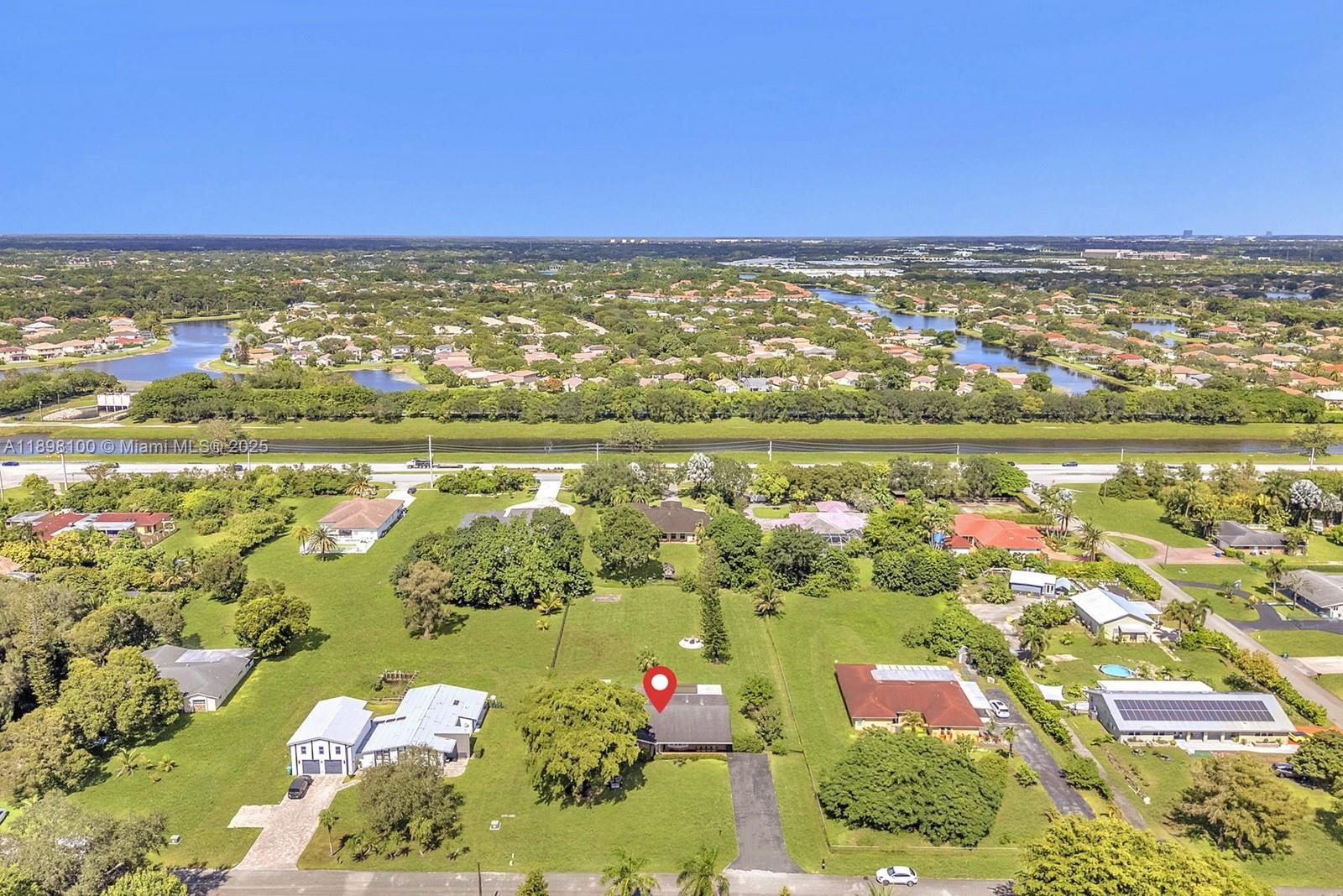 FLA FRUIT LANDS - Residential