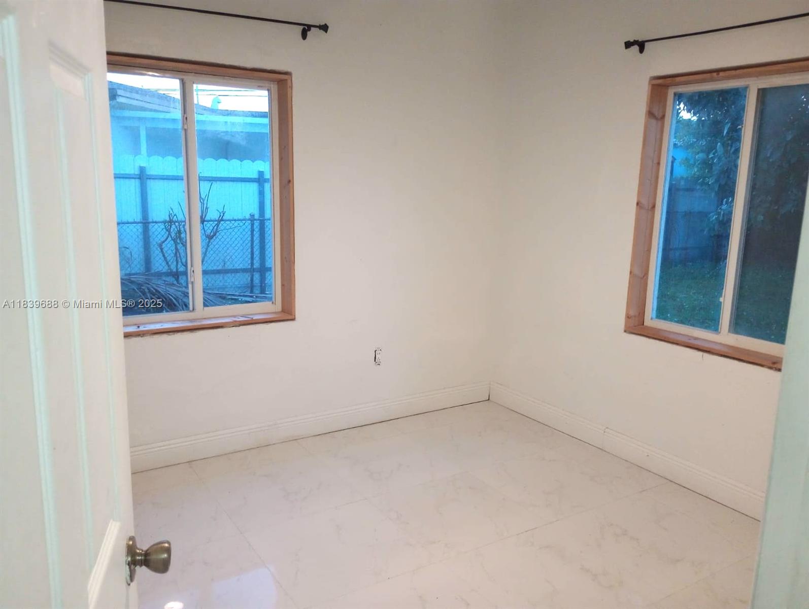 RICHMOND HEIGHTS - Residential