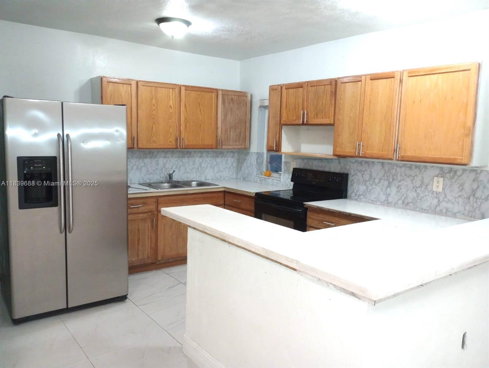 RICHMOND HEIGHTS - Residential