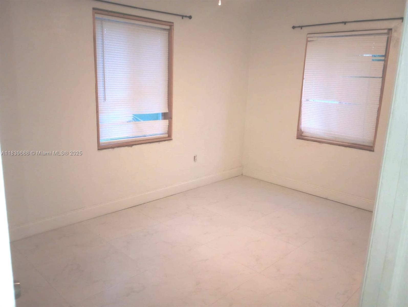 RICHMOND HEIGHTS - Residential