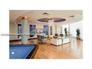 VIZCAYNE SOUTH CONDO - Residential